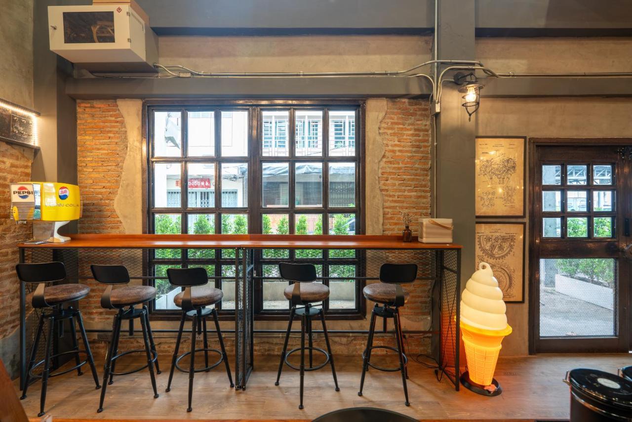 House Of Machine Boutique Hotel Bangkok Buitenkant foto